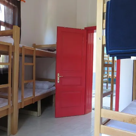 Хостел Hostel Durres Дуррес