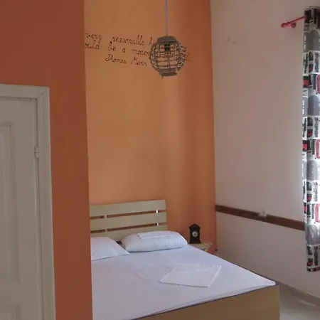 Ostello Hostel Durres *