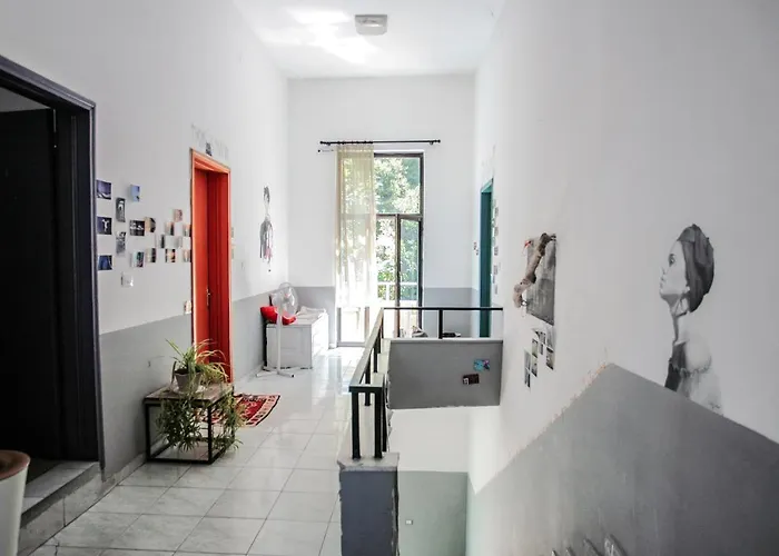 Hostel Durres Dıraç